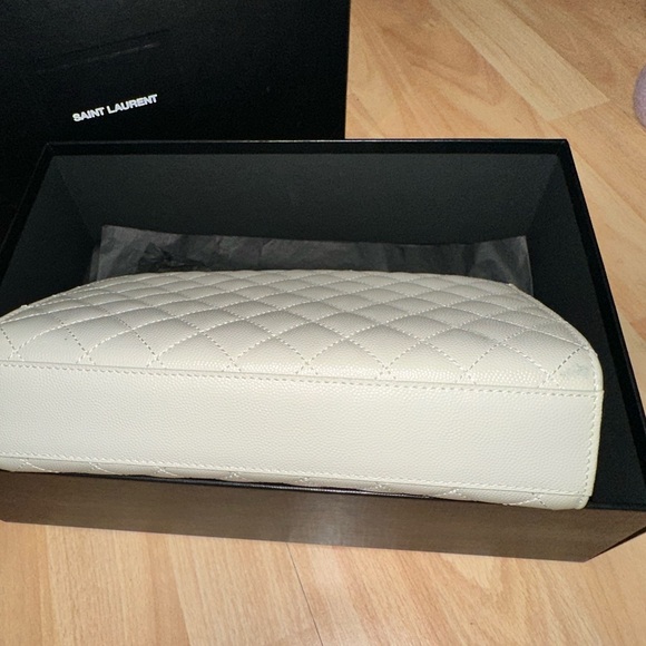 YSL Envelope medium quilted textured-leather shoulder bag - Picture 6 of 7